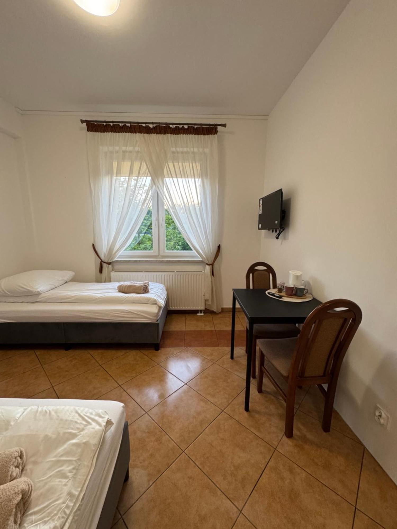 Da Massimiliano Aparthotel Wrocław Exterior foto